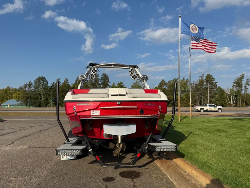 Slide: The Image of Malibu 22LSV 2019 - 9