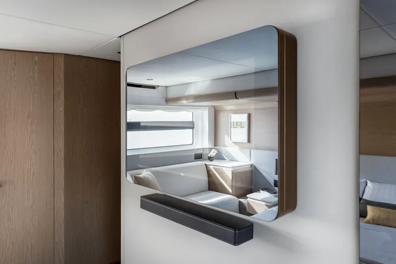 Slide: The Image of Azimut Fly 53 2026 - 16