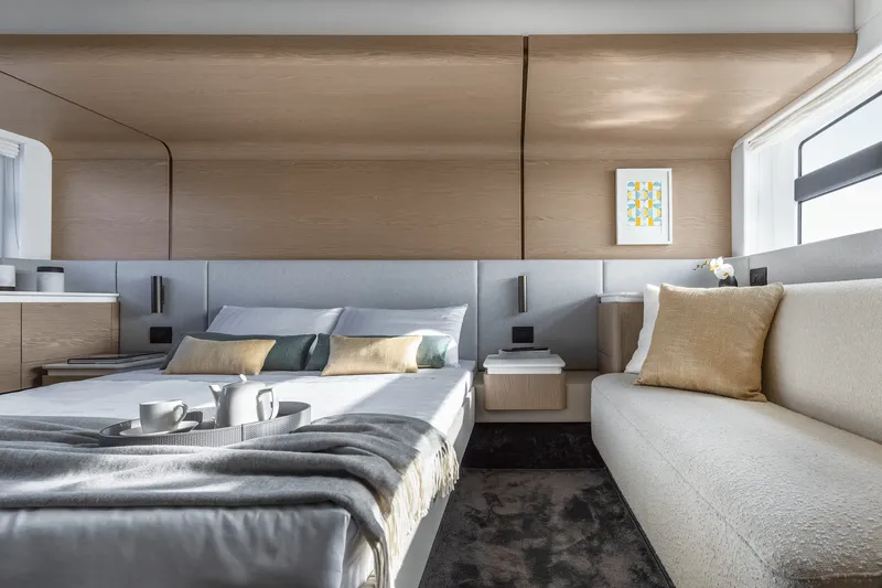 Slide: The Image of Azimut Fly 53 2026 - 21