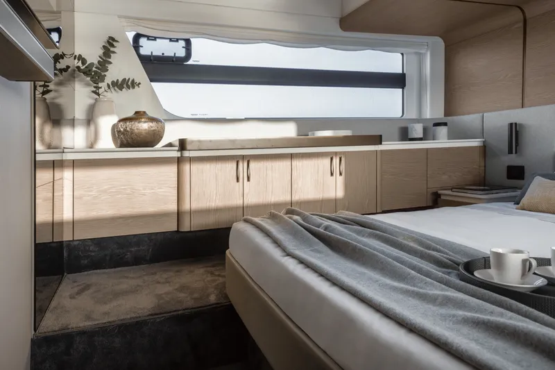 Slide: The Image of Azimut Fly 53 2026 - 23