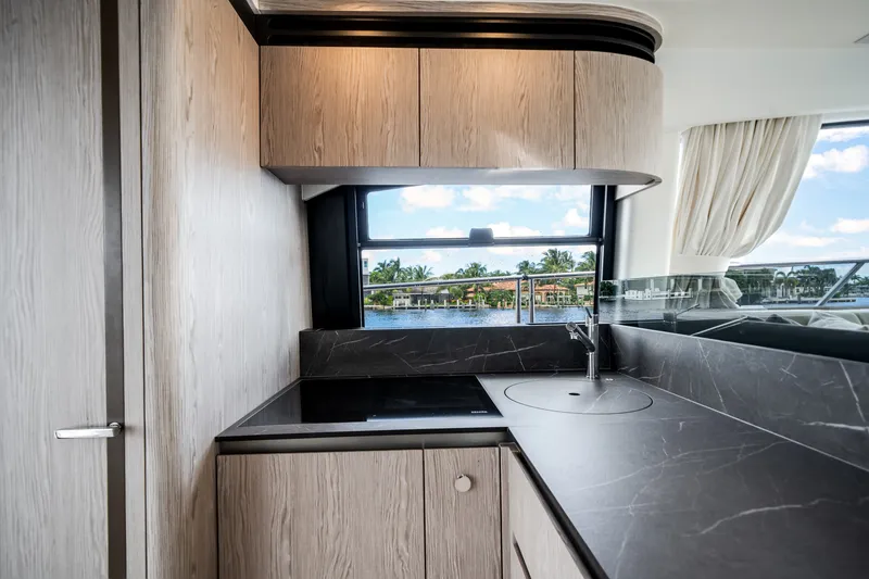 Slide: The Image of Azimut Fly 53 2026 - 27