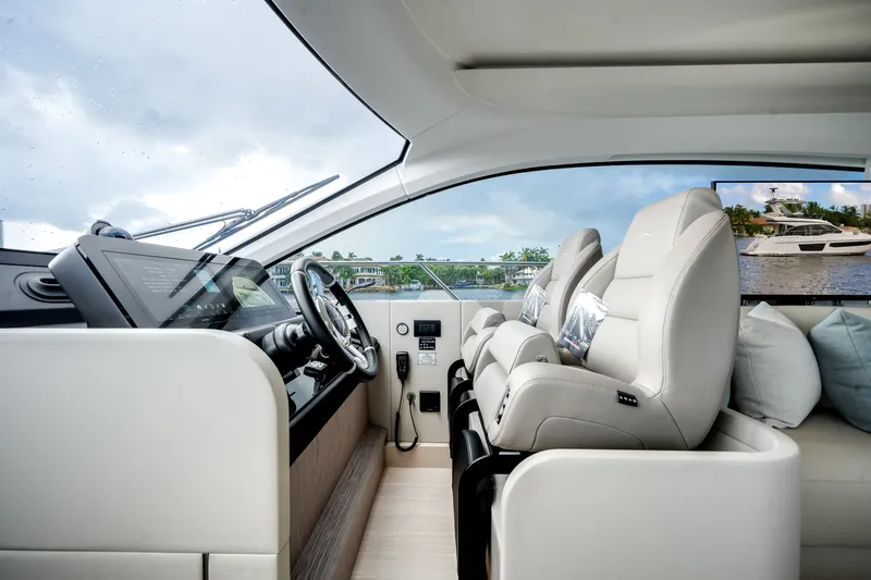 Slide: The Image of Azimut Fly 53 2026 - 35