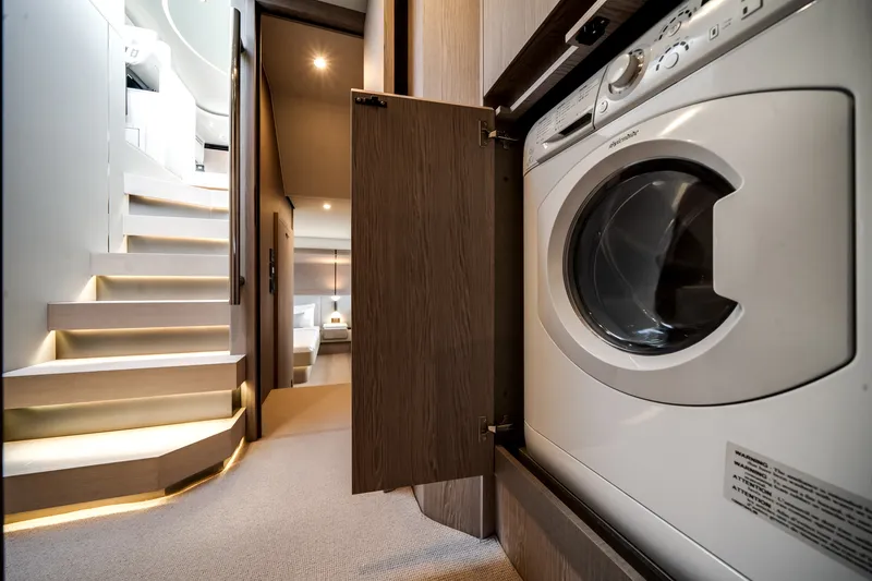 Slide: The Image of Azimut Fly 53 2026 - 45