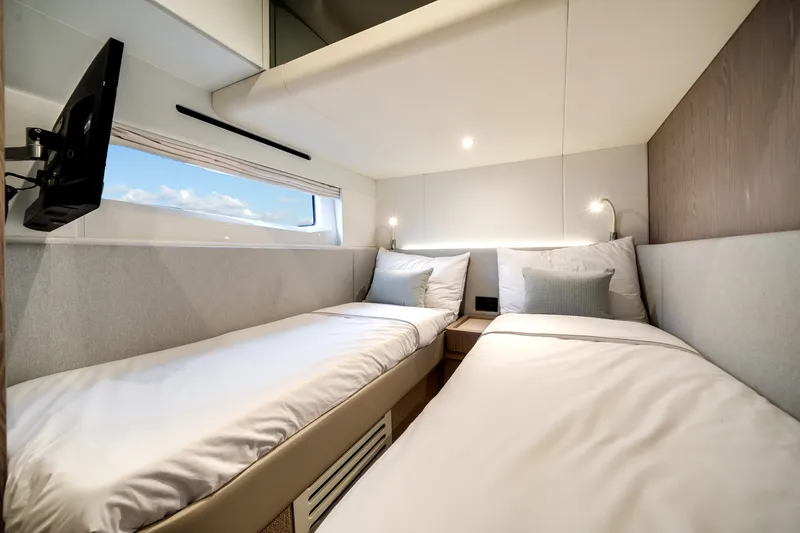 Slide: The Image of Azimut Fly 53 2026 - 47