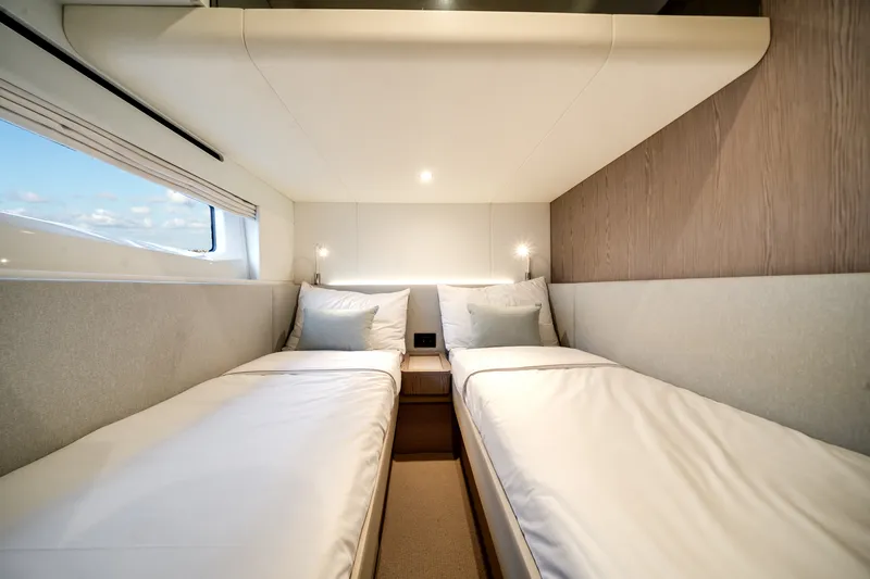 Slide: The Image of Azimut Fly 53 2026 - 48