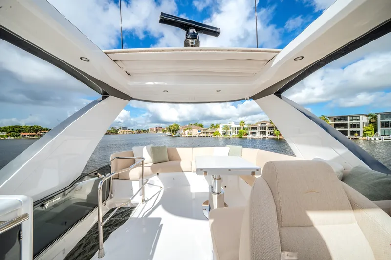 Slide: The Image of Azimut Fly 53 2026 - 62