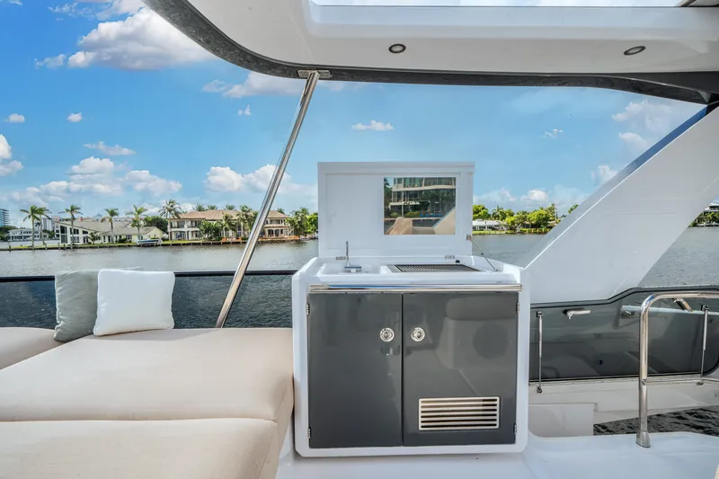 Slide: The Image of Azimut Fly 53 2026 - 64