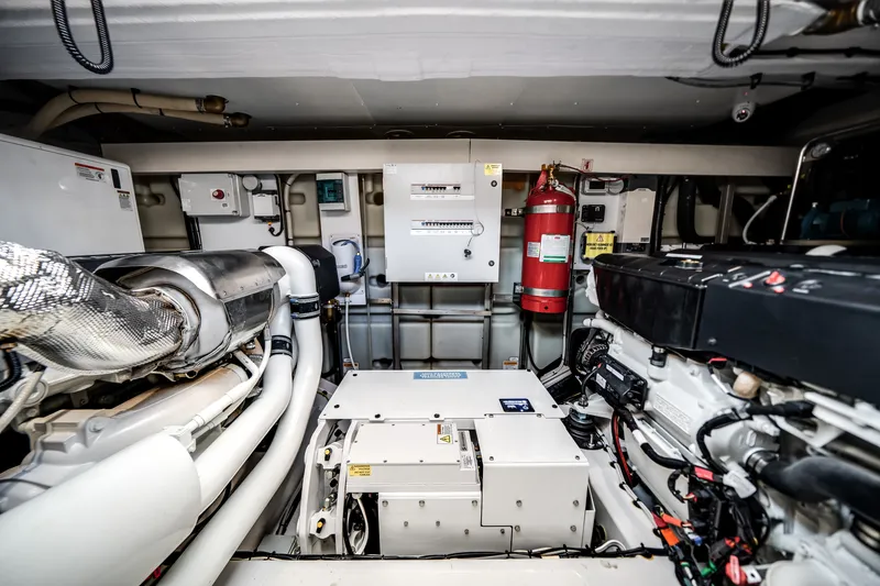 Slide: The Image of Azimut Fly 53 2026 - 70