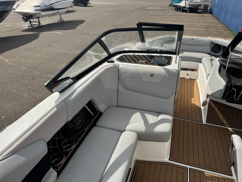 Slide: The Image of Nautique Super Air Nautique GS24 2022 - 19