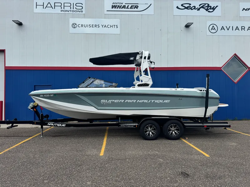 Slide: The Image of Nautique Super Air Nautique GS24 2022 - 2