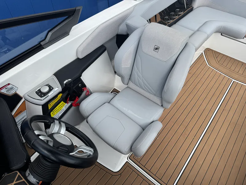 Slide: The Image of Nautique Super Air Nautique GS24 2022 - 22