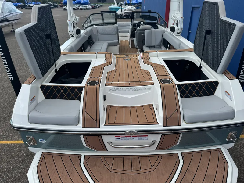 Slide: The Image of Nautique Super Air Nautique GS24 2022 - 6