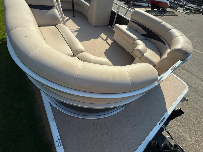 Slide: The Image of Harris 200 CRUISER 2010 - 10