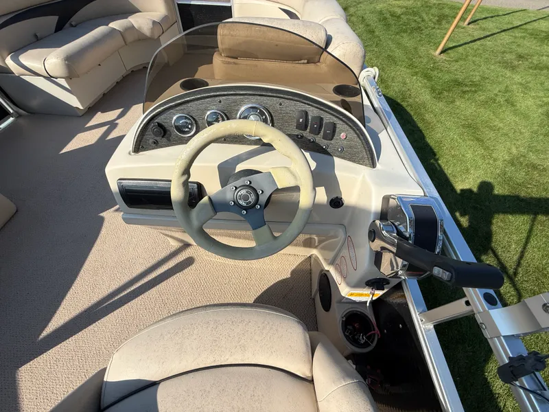 Slide: The Image of Harris 200 CRUISER 2010 - 13