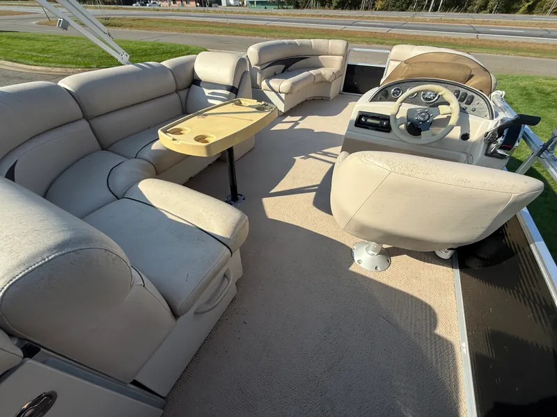 Slide: The Image of Harris 200 CRUISER 2010 - 16