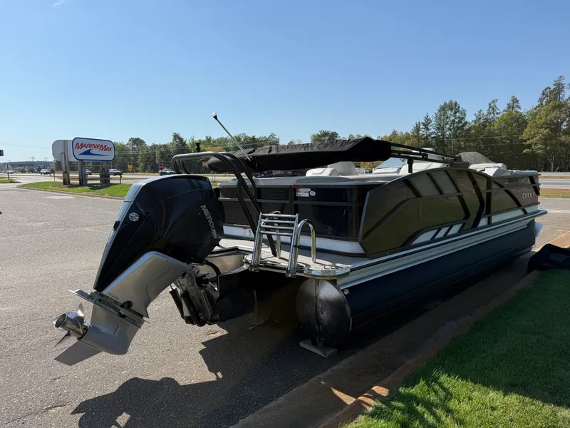 Slide: The Image of Crest Caribbean LX 230 2022 - 10