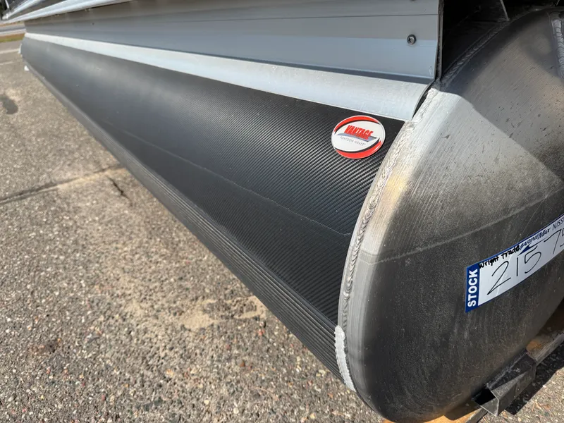 Slide: The Image of Crest Caribbean LX 230 2022 - 13