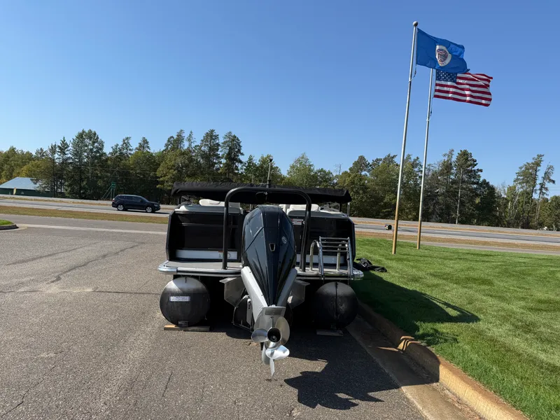 Slide: The Image of Crest Caribbean LX 230 2022 - 9