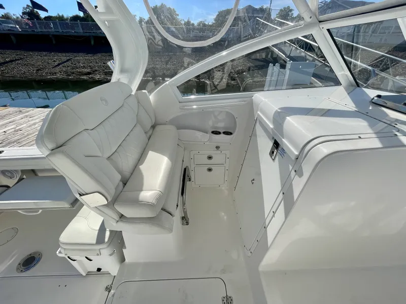 Slide: The Image of EdgeWater 28CX 2022 - 15