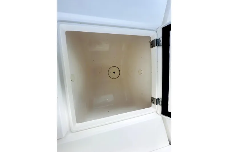 Slide: The Image of Intrepid 375 Center Console 2018 - 30
