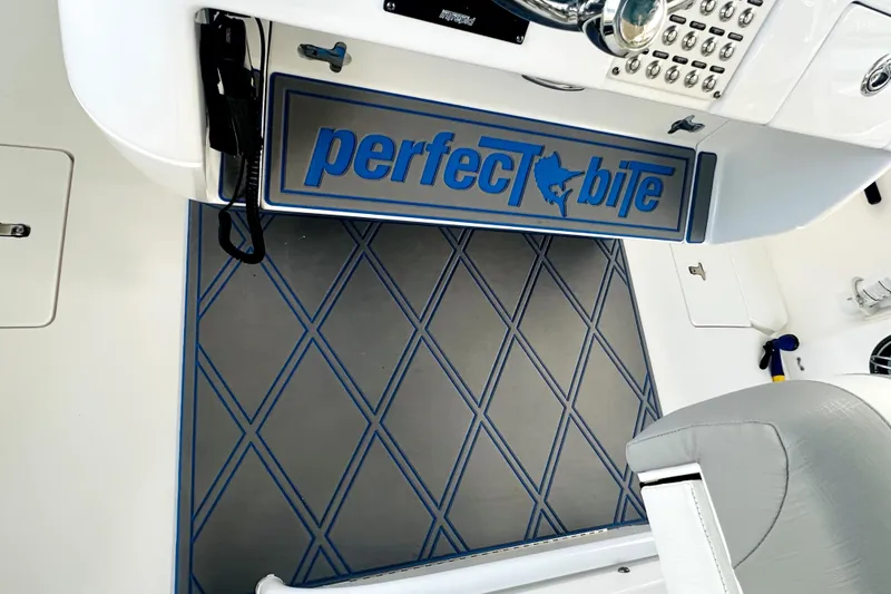 Slide: The Image of Intrepid 375 Center Console 2018 - 21
