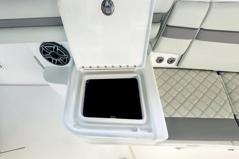 Slide: The Image of Intrepid 375 Center Console 2018 - 31