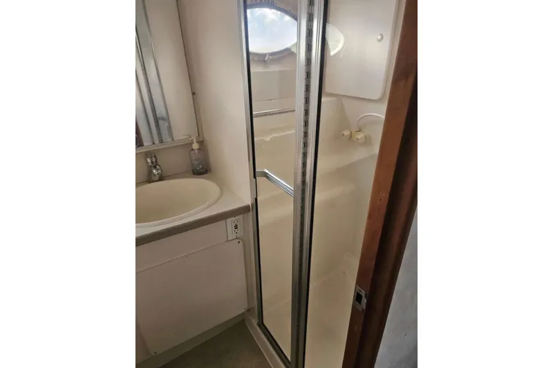 Slide: The Image of Silverton 392 Motor Yacht 1997 - 35