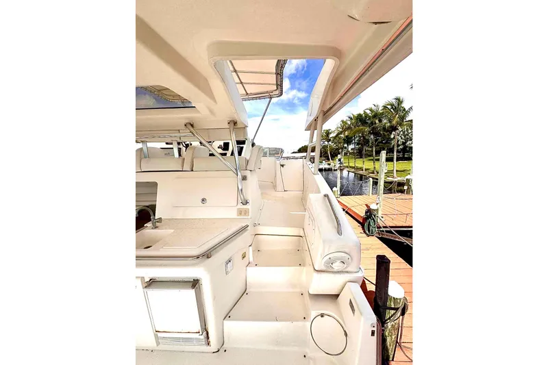 Slide: The Image of Silverton 392 Motor Yacht 1997 - 15