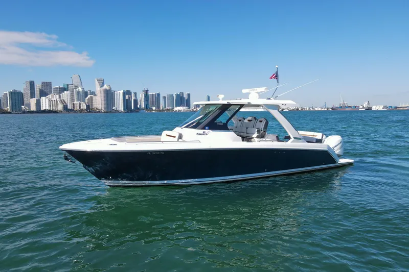 Slide: The Image of Tiara Yachts 34 LS 2022 - 2