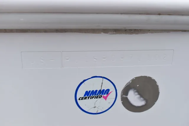Slide: The Image of Pro Line 20 Sport Center Console 2002 - 68