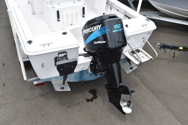 Slide: The Image of Pro Line 20 Sport Center Console 2002 - 6