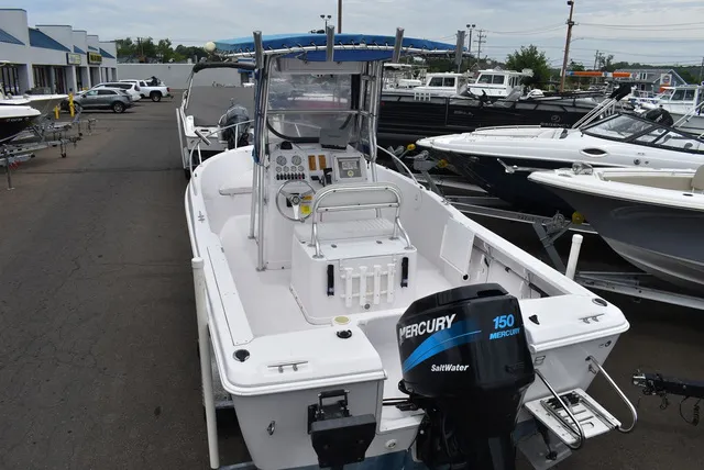 Slide: The Image of Pro Line 20 Sport Center Console 2002 - 7