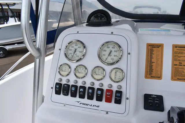 Slide: The Image of Pro Line 20 Sport Center Console 2002 - 36