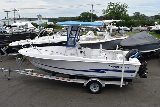 Slide: The Image of Pro Line 20 Sport Center Console 2002 - 3