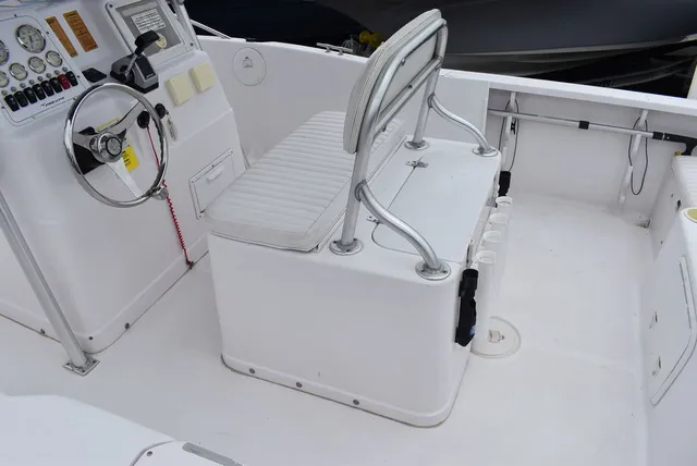 Slide: The Image of Pro Line 20 Sport Center Console 2002 - 22