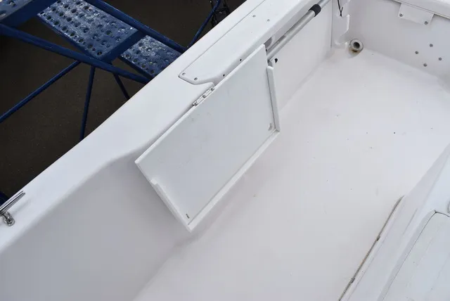 Slide: The Image of Pro Line 20 Sport Center Console 2002 - 59
