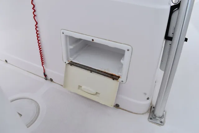 Slide: The Image of Pro Line 20 Sport Center Console 2002 - 35