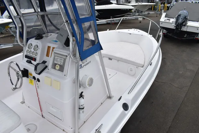 Slide: The Image of Pro Line 20 Sport Center Console 2002 - 11