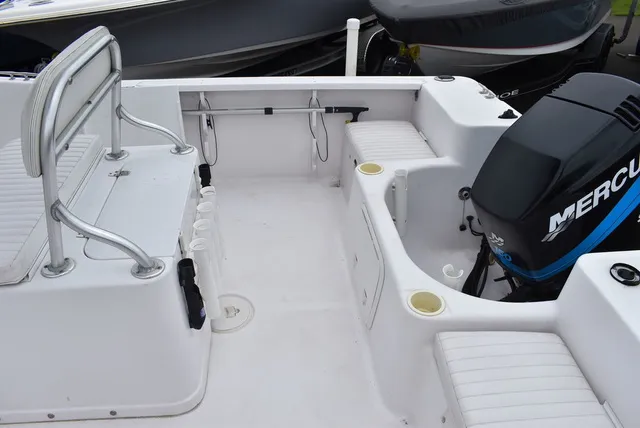 Slide: The Image of Pro Line 20 Sport Center Console 2002 - 23