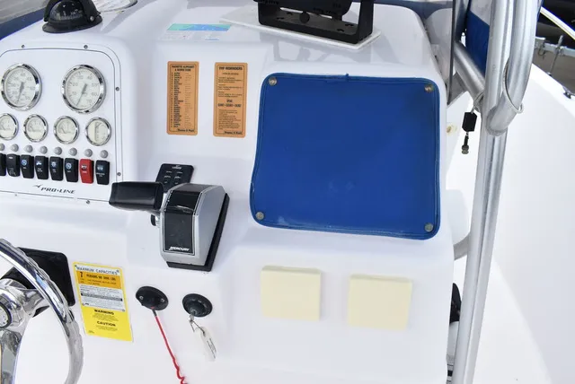 Slide: The Image of Pro Line 20 Sport Center Console 2002 - 40