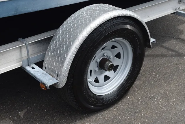 Slide: The Image of Pro Line 20 Sport Center Console 2002 - 72