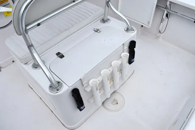 Slide: The Image of Pro Line 20 Sport Center Console 2002 - 30