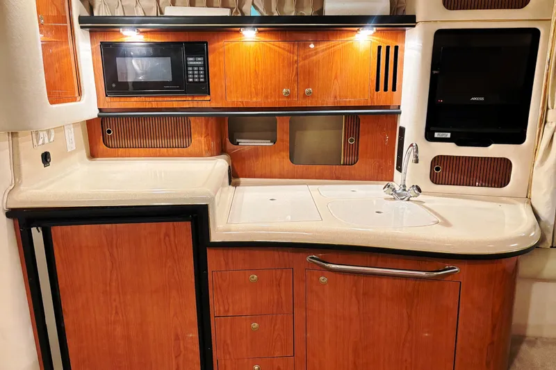 Slide: The Image of Sea Ray 340 Sundancer 2000 - 16