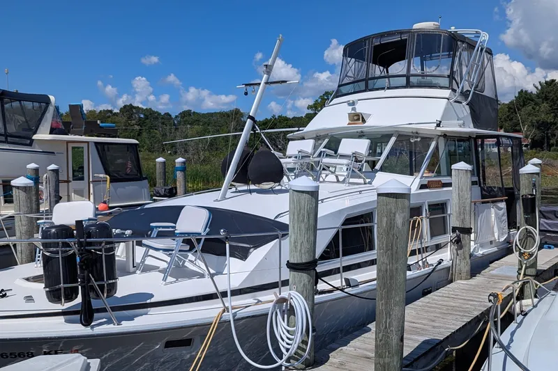 Slide: The Image of Bertram 42 Flybridge Motor Yacht 1975 - 18