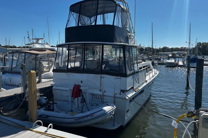 Slide: The Image of Bertram 42 Flybridge Motor Yacht 1975 - 29