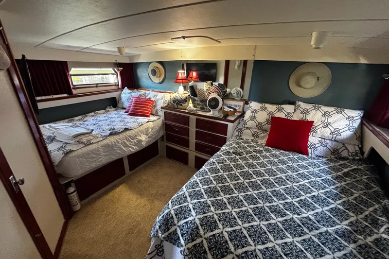 Slide: The Image of Bertram 42 Flybridge Motor Yacht 1975 - 20