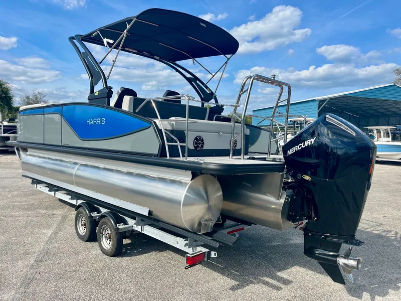 Slide: The Image of Harris Sunliner 230S 2026 - 2