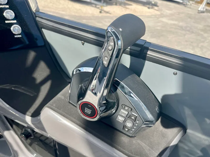 Slide: The Image of Harris Sunliner 230S 2026 - 20