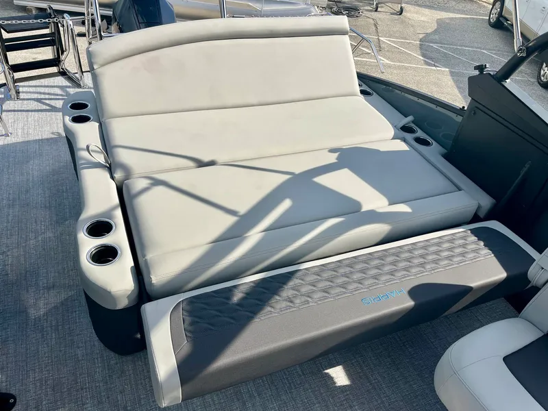 Slide: The Image of Harris Sunliner 230S 2026 - 25