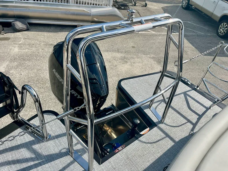 Slide: The Image of Harris Sunliner 230S 2026 - 28